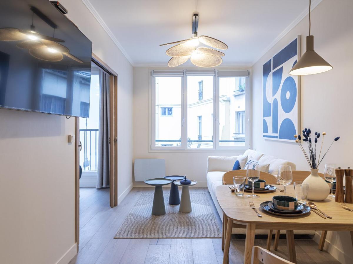 The Blue Suite On Champs Elysees Avenue باريس المظهر الخارجي الصورة