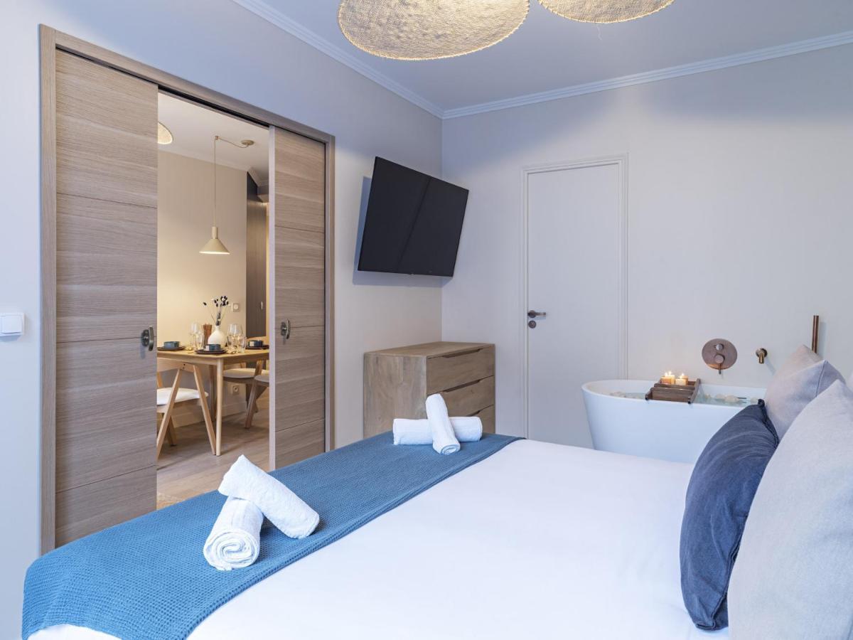 The Blue Suite On Champs Elysees Avenue باريس المظهر الخارجي الصورة