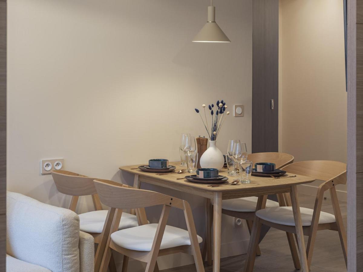 The Blue Suite On Champs Elysees Avenue باريس المظهر الخارجي الصورة