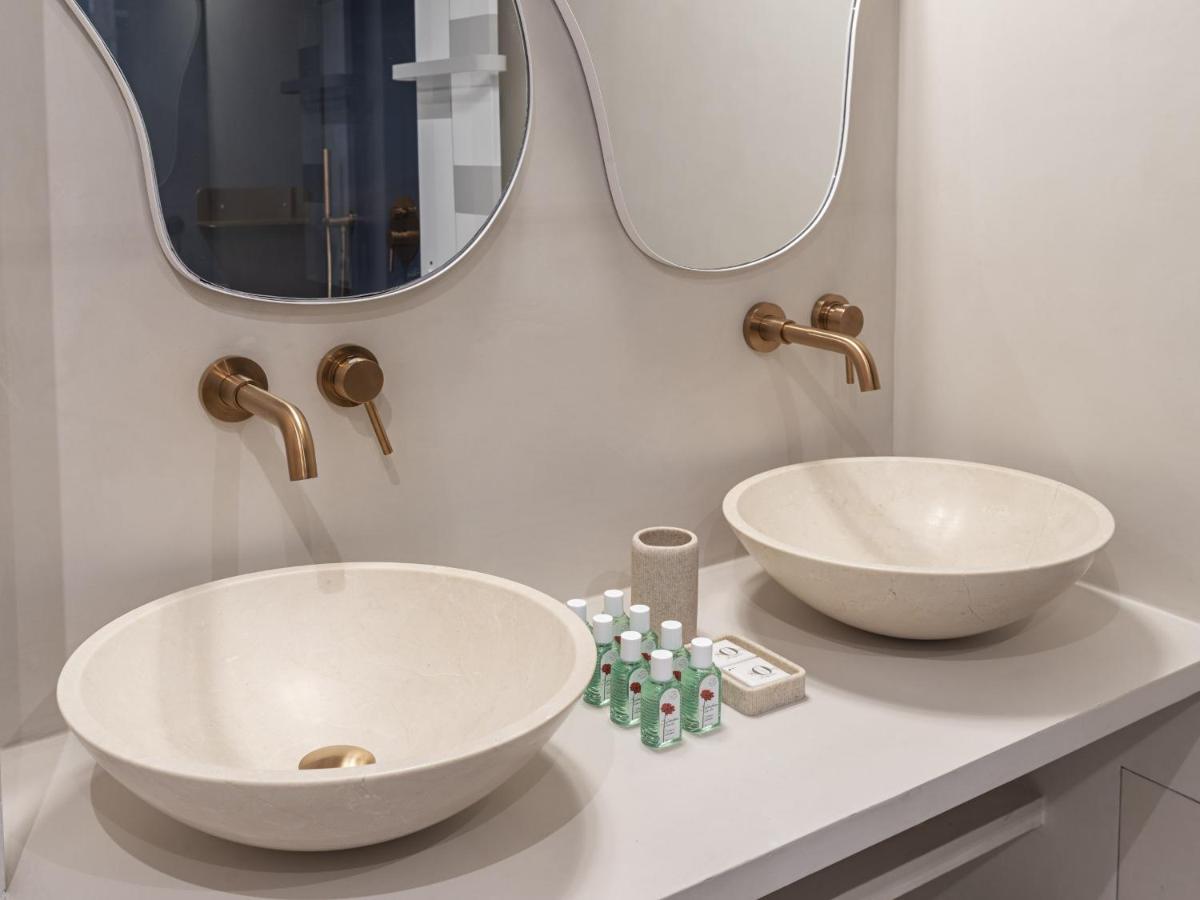 The Blue Suite On Champs Elysees Avenue باريس المظهر الخارجي الصورة