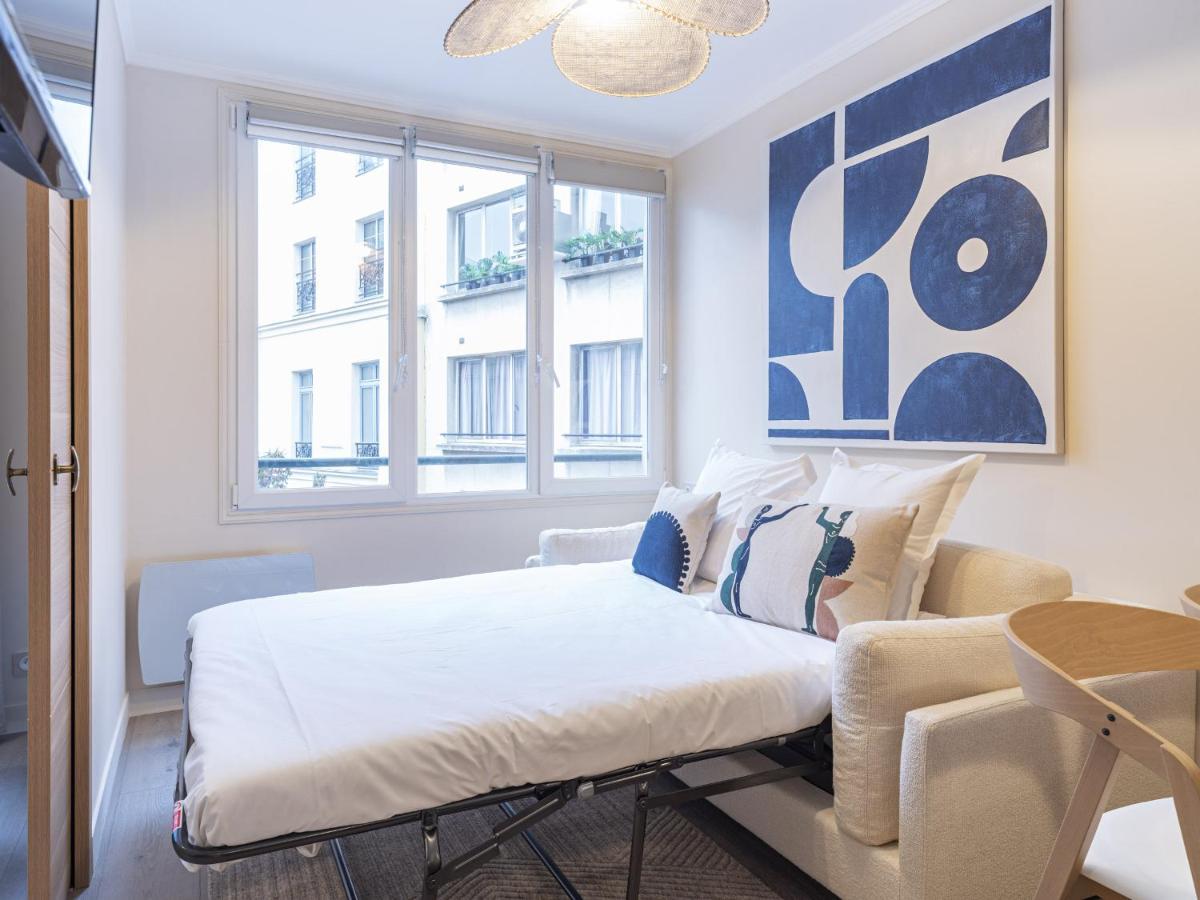 The Blue Suite On Champs Elysees Avenue باريس المظهر الخارجي الصورة